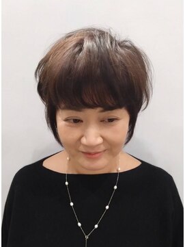 ヘア イノウエ HAIR INOUE 大人ショートでアレンジ