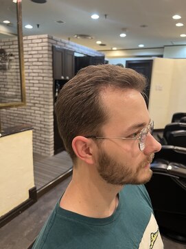 スカイマスターバーバー 渋谷(SKY MASTER BARBER) 刈り下げショート<理容室>[床屋/シェービング/渋谷]