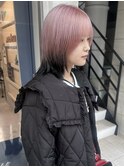 ウルフカット×ピンクデザイン