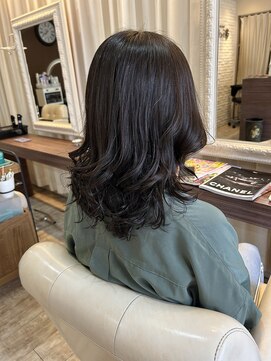 ヘアデザインスペース イチエ(hair design space i chi e) 黒髪スタイルでもやわらかさ◎美髪デジパでゆるふわセミロング