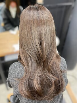 アリュウル 表参道(ALLURE) ワンカラーで作るアッシュベージュカラー◯伊藤