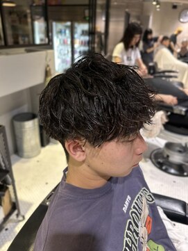 フランクスバーバーザスタンド(Frank’s barber the stand) メンズマッシュツーブロックツイストパーマスタイルT