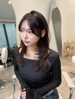 ラクシア(LucxiA)&nbsp;韓国ヘア/レイヤーカット/顔まわりカット/Instagram @ken__gucci