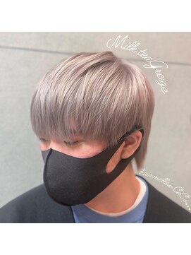 ヘアメロウ ココ(hair mellow CoCo...) ホワイトシルバー