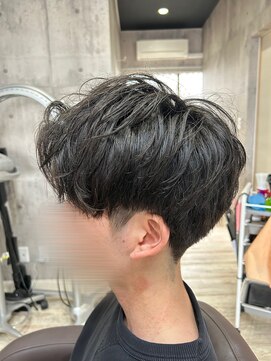 リヤン(Lien) フェザーショート（駿河区／美容院／メンズ）