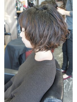 オーバーキャプテンネイキッド(OVER CAPTAIN NAKED) ふんわりキュートショート×エアーウェーブ