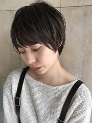 コンパクトショートで大人かわいい人気スタイル