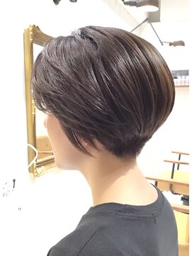 リビュー(re view) ソフト刈り上げボブ