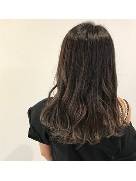 アンソメット 上津店(UN SOMMET) グラデーションカラー