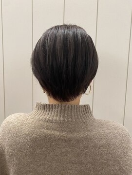 アドラーブル 万代店 (adorable) 20代30代★スタイリング簡単♪大人小顔ハンサムショート