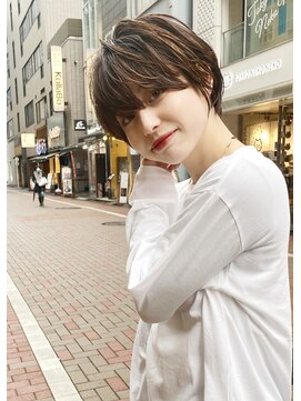 アヴァロン(AVALON) 絶壁解消！丸みショートボブ【mag佐藤聖】