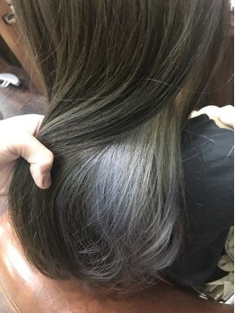 ヘアー デザイン ドルチェ(Hair design DOLCE)の写真/【今、とびきり旬のインナーカラーも♪】DOLCEのデザインカラーで、普段と一味違ったおしゃれを叶えます！