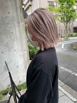 メリー(merry craftsman's factory) 外国人風バレイヤージュ、ハイライトカラーアッシュグレージュ