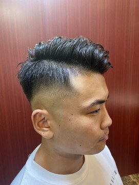 ヒロギンザ 新橋日比谷口店(HIRO GINZA) スキンフェード/ツーブロックマッシュ/ハイライト/束感/波巻き