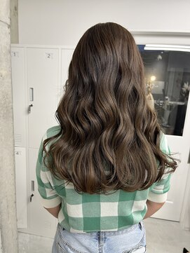 アルドラ(ALUDRA) アッシュカラー