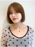 タッセルボブ　前髪なし　内巻きボブ　チェリーブラウン　逆三角