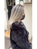 ラルガ 黒崎(Raruga)&nbsp;ハイライトカラーミルクティーベージュレイヤーカット