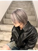 グレーシルバー×ムードブラック