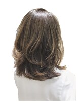 アルム(arum) 軽やかミディアムレイヤー