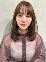 ナナローネス 渋谷(nana loness)&nbsp;レイヤーカット　ミディアムレイヤー　顔周りレイヤー　ベージュ