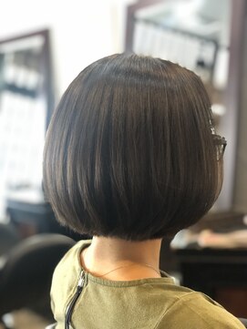 ヘアリゾート マンゴスティン(hair resort Mangosteen) 王道ボブ