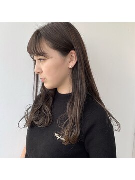 イコール ヘアー(equal hair) ダークトーンで大人可愛い