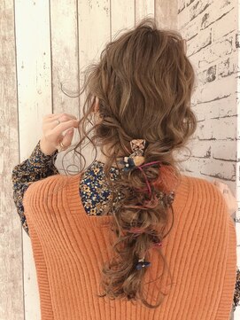 ユアーズ ヘアー 新宿EAST(youres hair) 秋冬パーティーヘア　お出かけコーデ　デートヘア　ゆるふわ