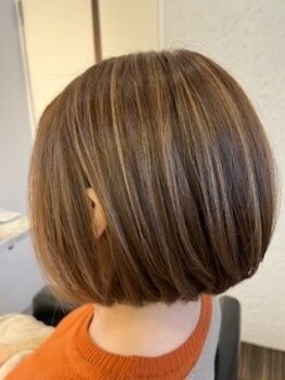 大人女性の為の上質サロン☆髪質やダメージレベルに合わせて薬剤を選定！艶やかな美しい仕上がりに♪