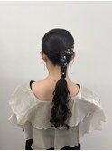 シンプルポニーテールに金箔アレンジ♪