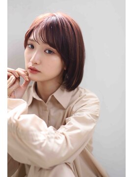 ウル(ulu) ショート　　透明感カラー　白髪ぼかし　ショートカット