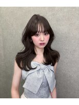 リリー(Lilley)&nbsp;韓国ヘア/暗髪カラー/レイヤーカット/顔周りカット