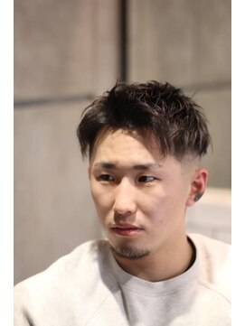 キングスマントーキョー 多摩センター2nd(KINGSMAN TOKYO) アップバングスタイル