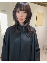 ユー(yew)&nbsp;ウルフレイヤー/ロングレイヤー/顔まわりレイヤー/透明感カラー