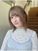 ★ミディアムレイヤーカット長めボブミルクティーベージュカラー