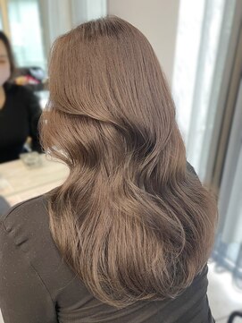 フォンズ(FONS) 透明感オリーブカラー/くびれヘア/赤味なしカラー/表参道//学割