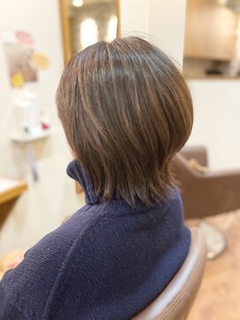 フリージア(freesia) 30代40代50代/ウルフスタイル/白髪染め