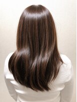 ウイ バイ ファースト 北四番丁店(u'i by first)&nbsp;自然な動きがあるナチュラルベージュスタイル