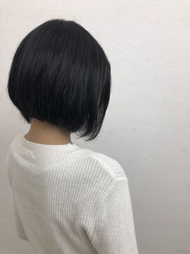 ルル ココット(Lulu la cocotte) 前下がりボブ
