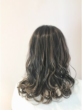 チアー(Cheer) ハイライト×ミディアム