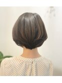 ショートボブ