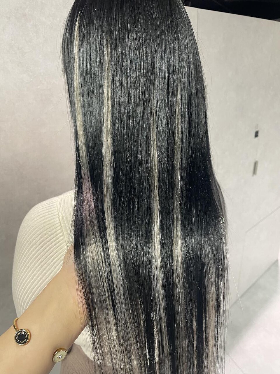 極艶カラーでブルーブラック#バレイヤージュ#エクステ：L178556892