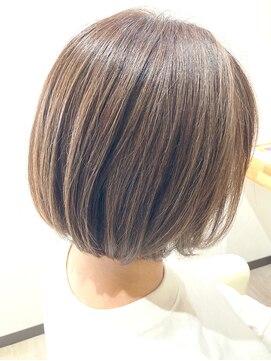 ポム(pomme) ハイライトボブ