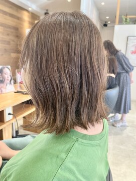 ストーリアエフ カミトザッカ(storia.f kami to zakka) 軽やかボブ