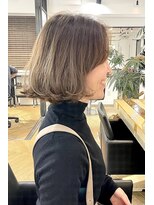 ファイブシーン アオヤマ(5SCENE AOYAMA)&nbsp;切りっぱなしボブミニボブパーマくびれボブ外ハネボブブリーチ