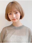 前髪 外ハネボブ イメチェン 美髪 ホワイトブロンド"