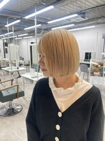 リミットバイアフィナー 大宮店(limit by Afinar)&nbsp;ぱつっとボブ　ホワイトベージュ