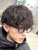 フィフス 大分(fifth)&nbsp;大分ツーブロック刈り上げマッシュ緩め波巻きスパイラルパーマ