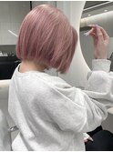 ピンクベージュ/ピンクカラー/ミニマルボブ
