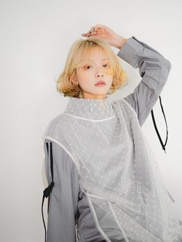 ブリーチなしダブルカラー×髪質改善で透明感・ツヤのあるトレンドカラーに♪