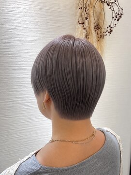 サロン デュッカ(Salon Duka) アッシュ×ショート